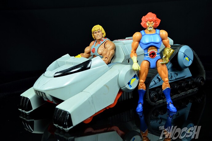 Thundercats-Thundertank-scale